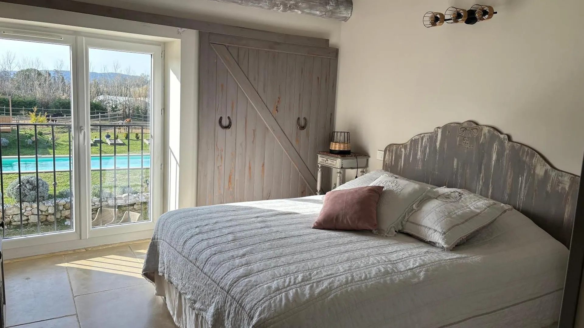 La Petite Plaine Hotel Clansayes Guest house
